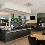Ibis Brussels 3*
