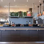 Ibis Brussels 3*