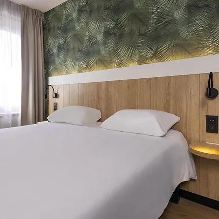 Ibis Brussels فندق