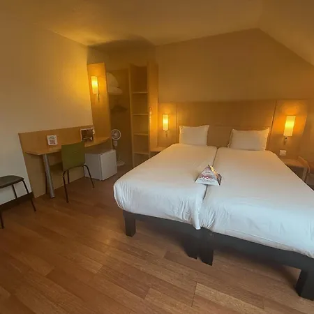 Ibis Brussels 3*