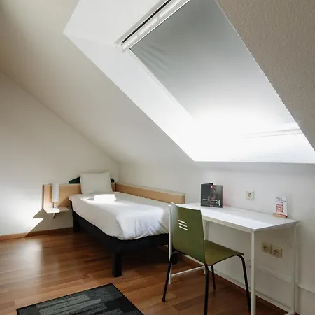 Ibis Brussels Hotel 3*