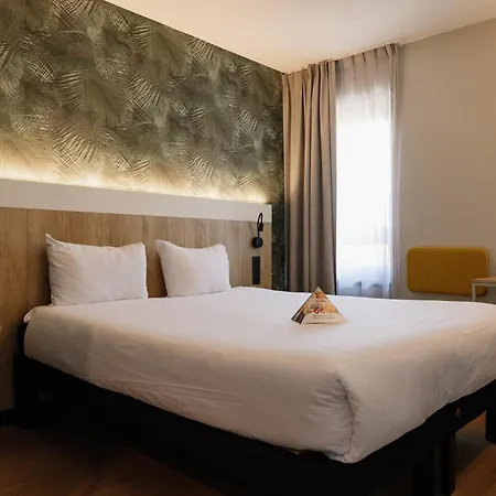Ibis Brussels 3*